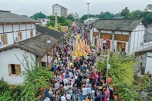 「横幅画卷」红魔出品？双红会名单有8位球员来自我魔自家青训